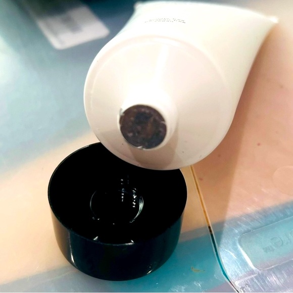 GLOSS MODERNE CLEAN LUXURY HAIR MASQUE - Picture 4 of 5